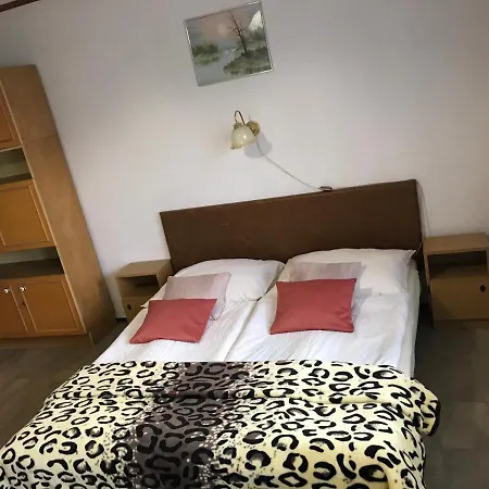 Апартаменты Berki Margit Хевиз