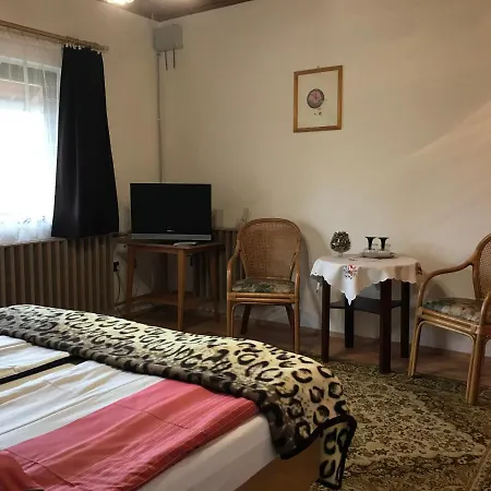 Berki Margit Апартаменты *
